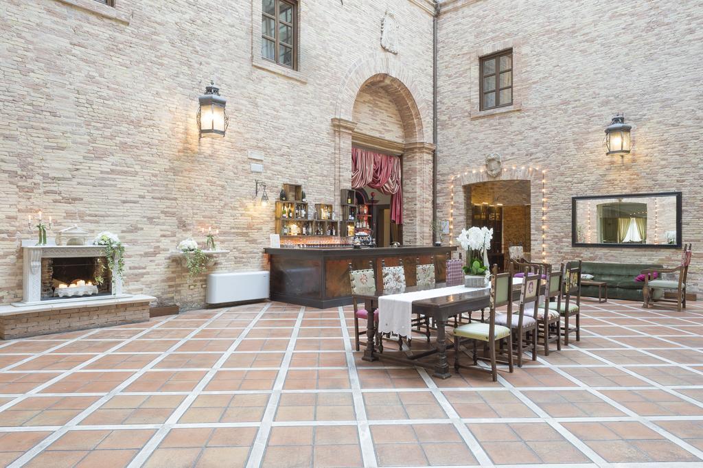 Castello Chiola Dimora Storica Hotel Loreto Aprutino Kültér fotó