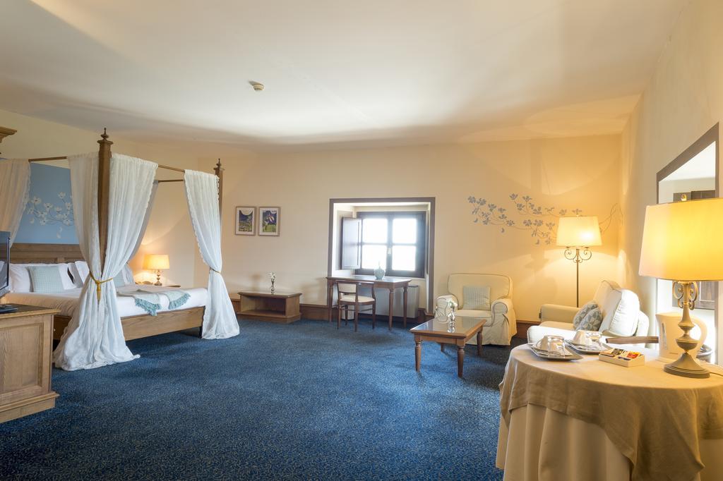Castello Chiola Dimora Storica Hotel Loreto Aprutino Kültér fotó
