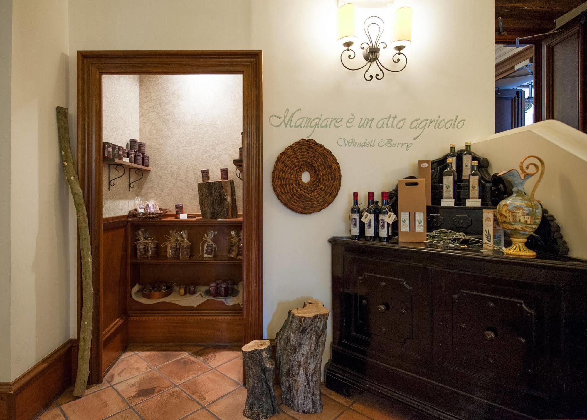 Castello Chiola Dimora Storica Hotel Loreto Aprutino Kültér fotó