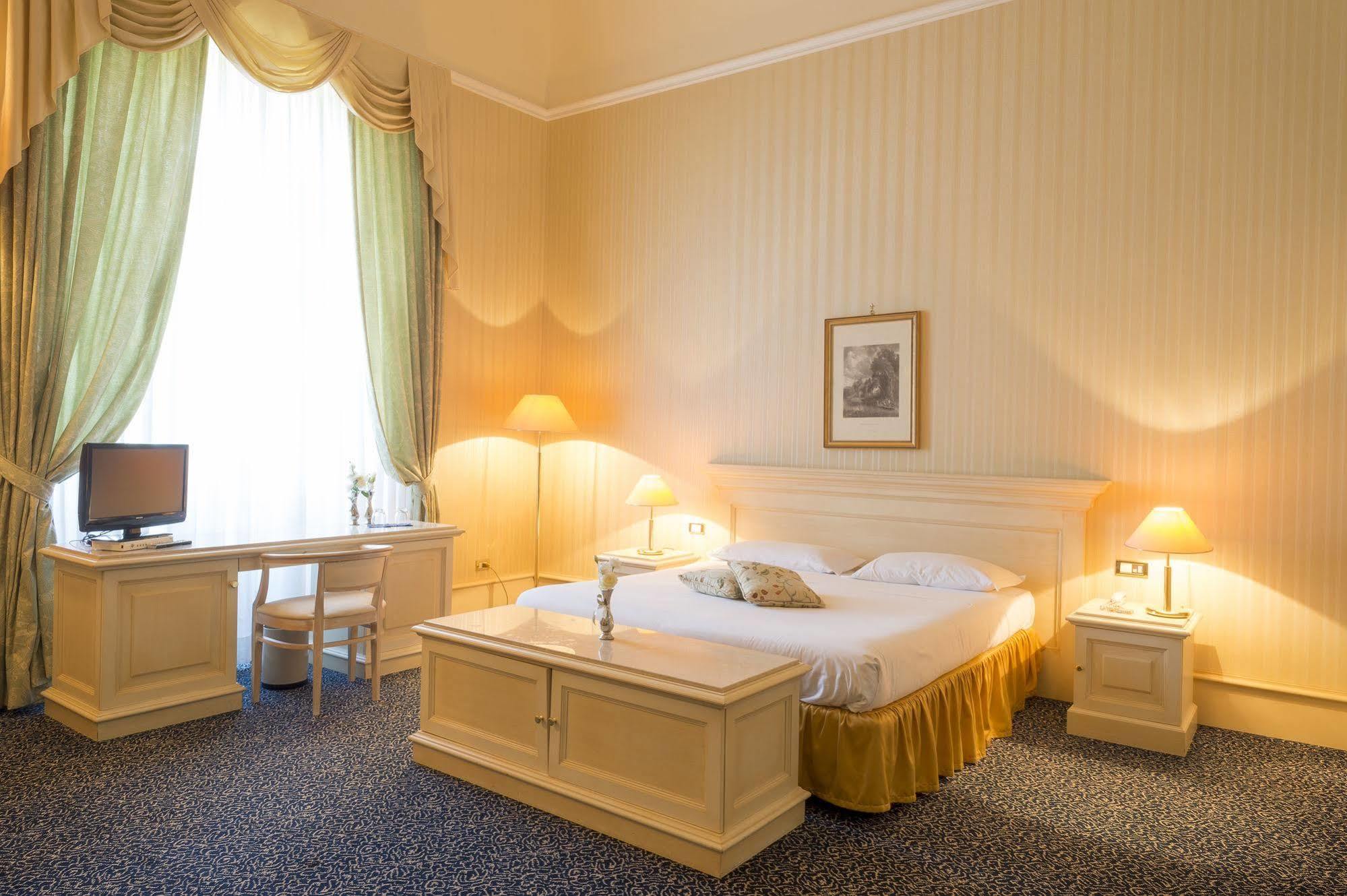 Castello Chiola Dimora Storica Hotel Loreto Aprutino Kültér fotó