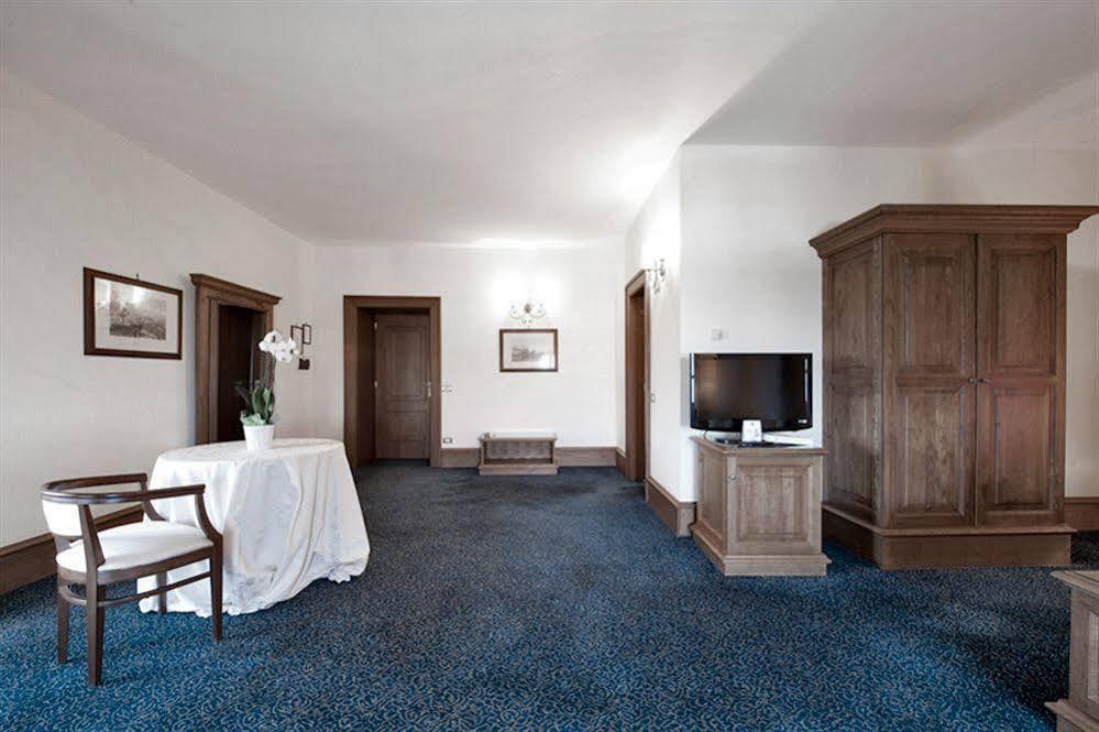 Castello Chiola Dimora Storica Hotel Loreto Aprutino Kültér fotó
